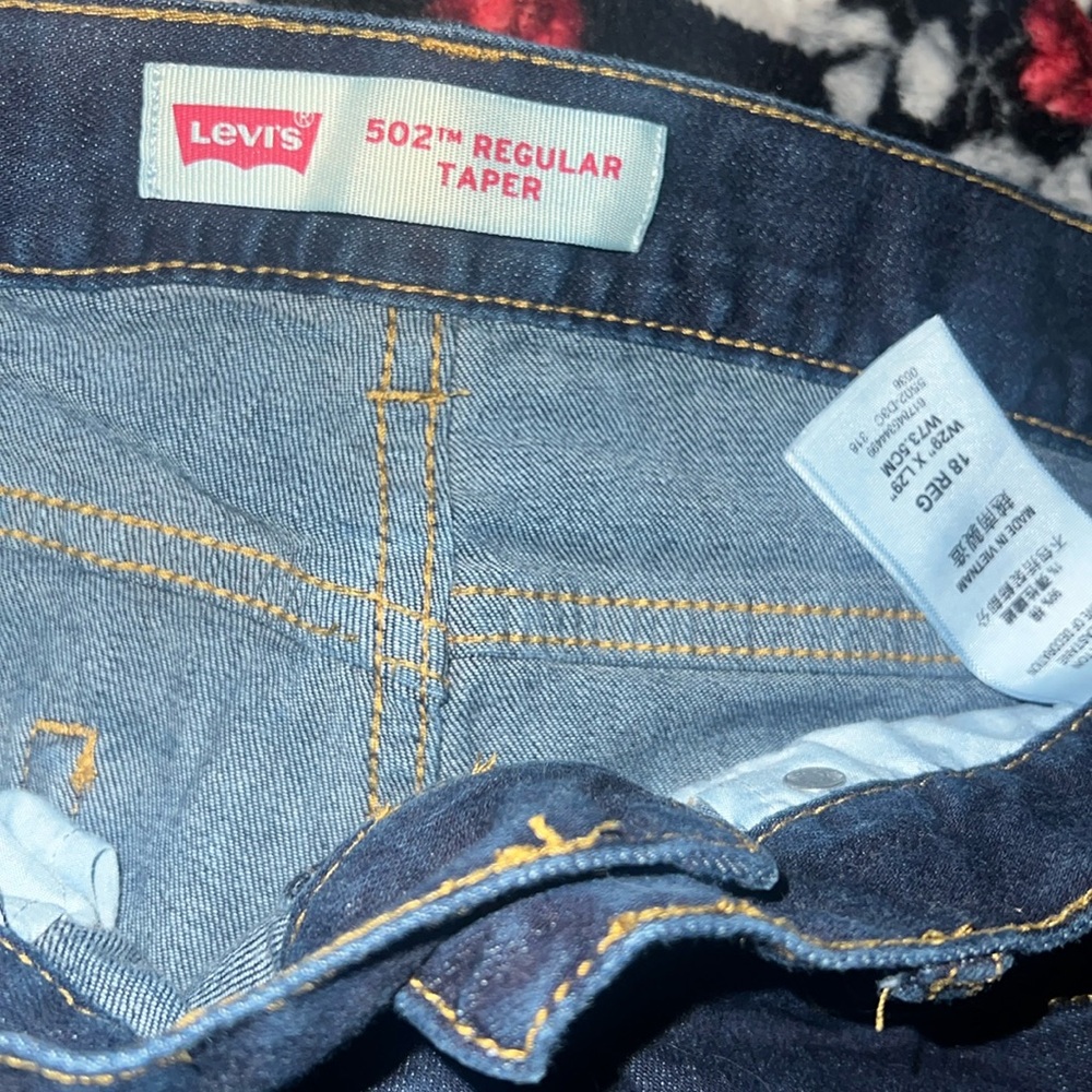 Levis girls size 18 excellent condition